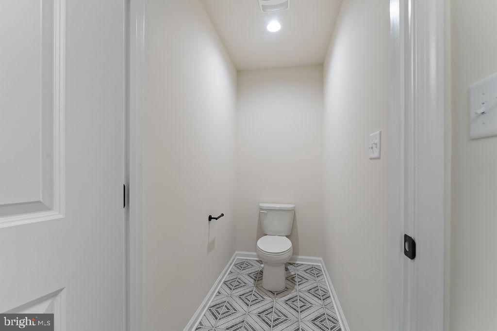 5831 STUBBS BRIDGE RD, MINERAL, Virginia 23117, 6 Bedrooms Bedrooms, ,3 BathroomsBathrooms,Residential,For sale,5831 STUBBS BRIDGE RD,VASP2033872 MLS # VASP2033872