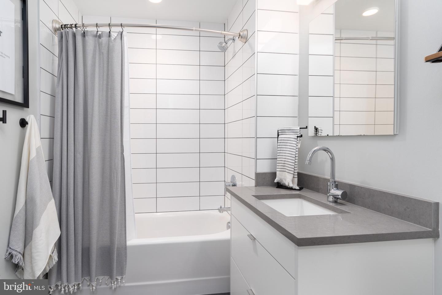 1300 4TH ST SE #715, WASHINGTON, District Of Columbia 20003, 2 Bedrooms Bedrooms, ,2 BathroomsBathrooms,Residential,For sale,1300 4TH ST SE #715,DCDC2205186 MLS # DCDC2205186