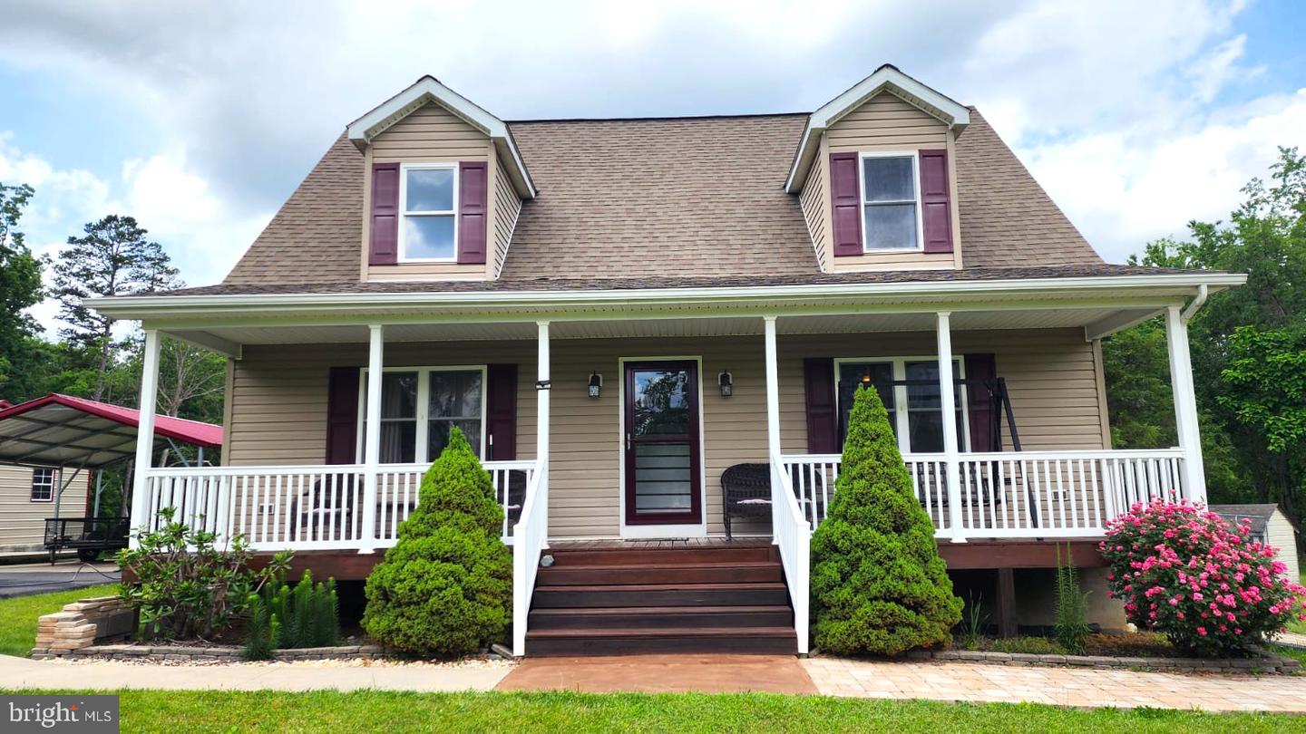 1932 HOWARDSVILLE TPKE, STUARTS DRAFT, Virginia 24477, 4 Bedrooms Bedrooms, ,3 BathroomsBathrooms,Residential,For sale,1932 HOWARDSVILLE TPKE,VAAG2000612 MLS # VAAG2000612