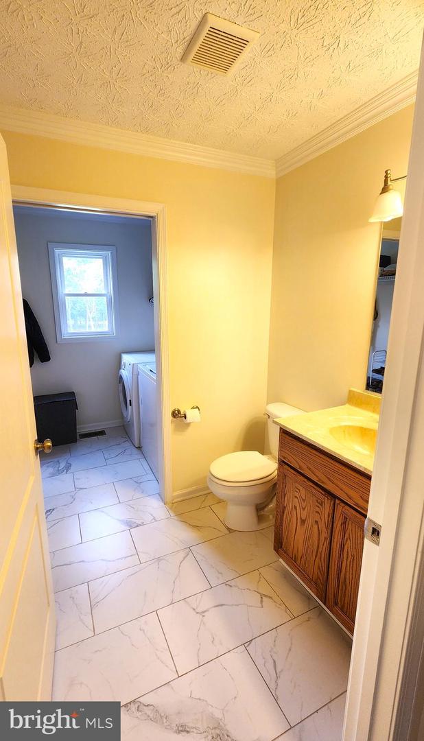 1932 HOWARDSVILLE TPKE, STUARTS DRAFT, Virginia 24477, 4 Bedrooms Bedrooms, ,3 BathroomsBathrooms,Residential,For sale,1932 HOWARDSVILLE TPKE,VAAG2000612 MLS # VAAG2000612