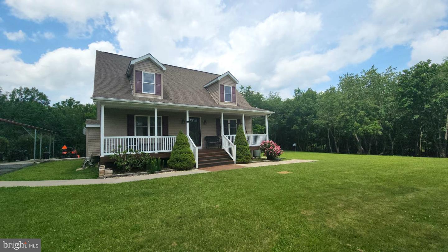 1932 HOWARDSVILLE TPKE, STUARTS DRAFT, Virginia 24477, 4 Bedrooms Bedrooms, ,3 BathroomsBathrooms,Residential,For sale,1932 HOWARDSVILLE TPKE,VAAG2000612 MLS # VAAG2000612