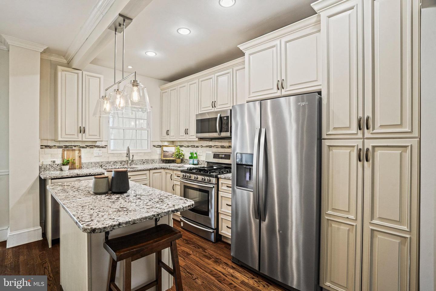 1715 A ST SE, WASHINGTON, District Of Columbia 20003, 4 Bedrooms Bedrooms, ,2 BathroomsBathrooms,Residential,For sale,1715 A ST SE,DCDC2205270 MLS # DCDC2205270