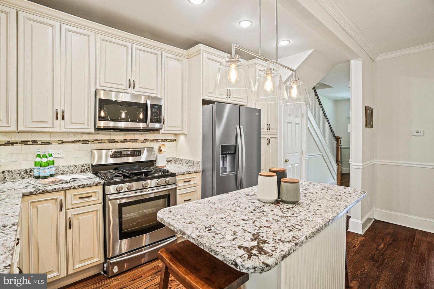 1715 A ST SE, WASHINGTON, District Of Columbia 20003, 4 Bedrooms Bedrooms, ,2 BathroomsBathrooms,Residential,For sale,1715 A ST SE,DCDC2205270 MLS # DCDC2205270
