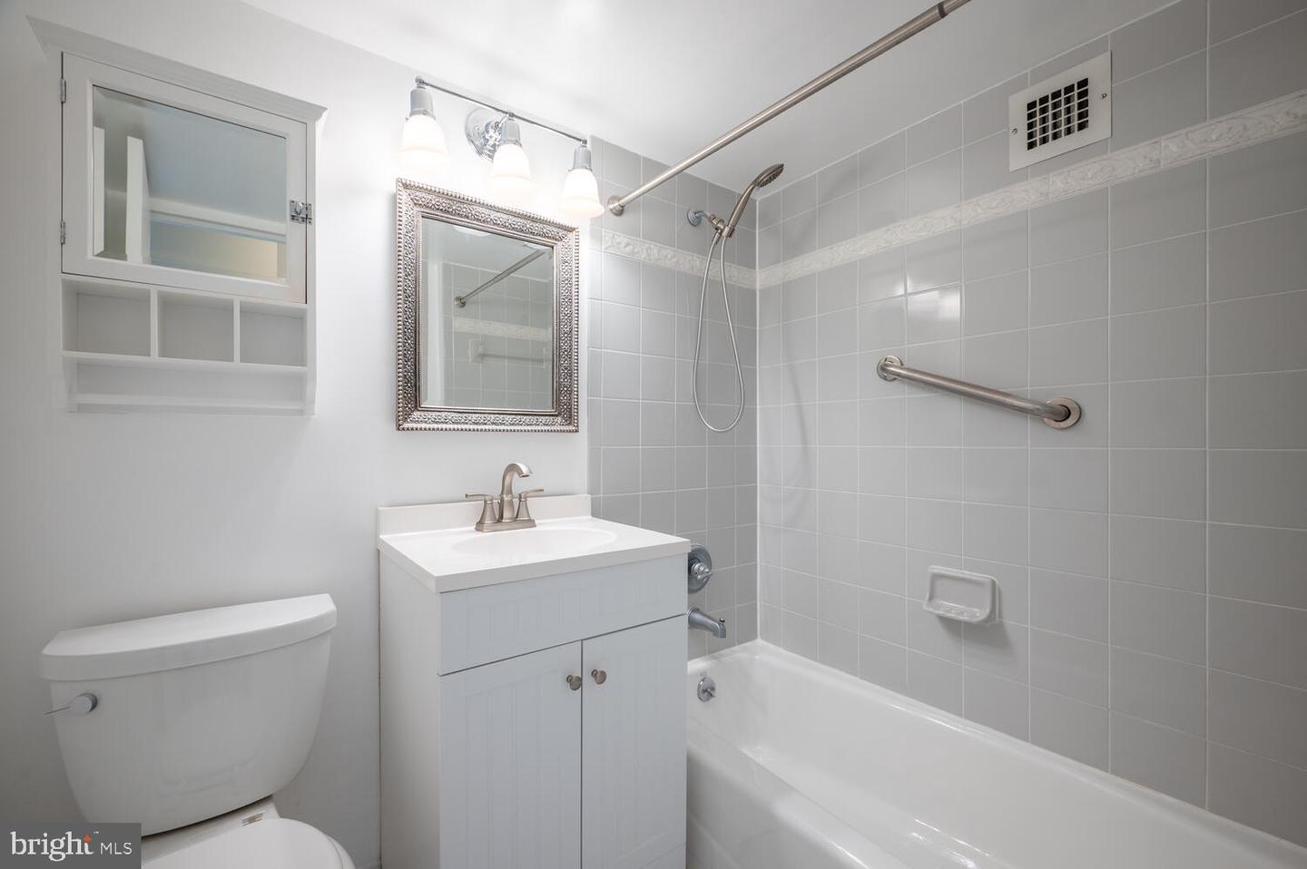 2500 N VAN DORN ST #628, ALEXANDRIA, Virginia 22302, 3 Bedrooms Bedrooms, ,2 BathroomsBathrooms,Residential,For sale,2500 N VAN DORN ST #628,VAAX2046428 MLS # VAAX2046428