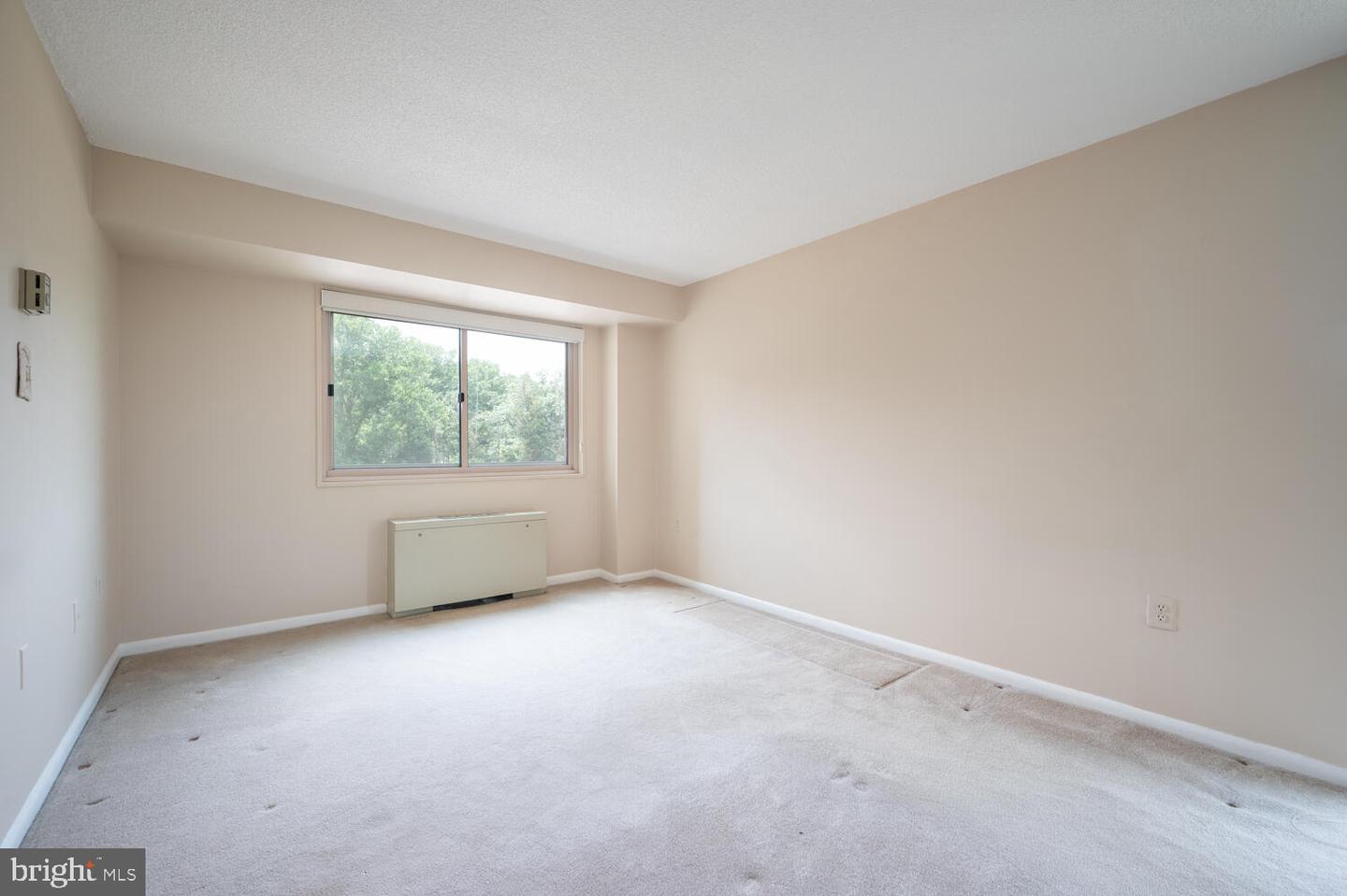 2500 N VAN DORN ST #628, ALEXANDRIA, Virginia 22302, 3 Bedrooms Bedrooms, ,2 BathroomsBathrooms,Residential,For sale,2500 N VAN DORN ST #628,VAAX2046428 MLS # VAAX2046428