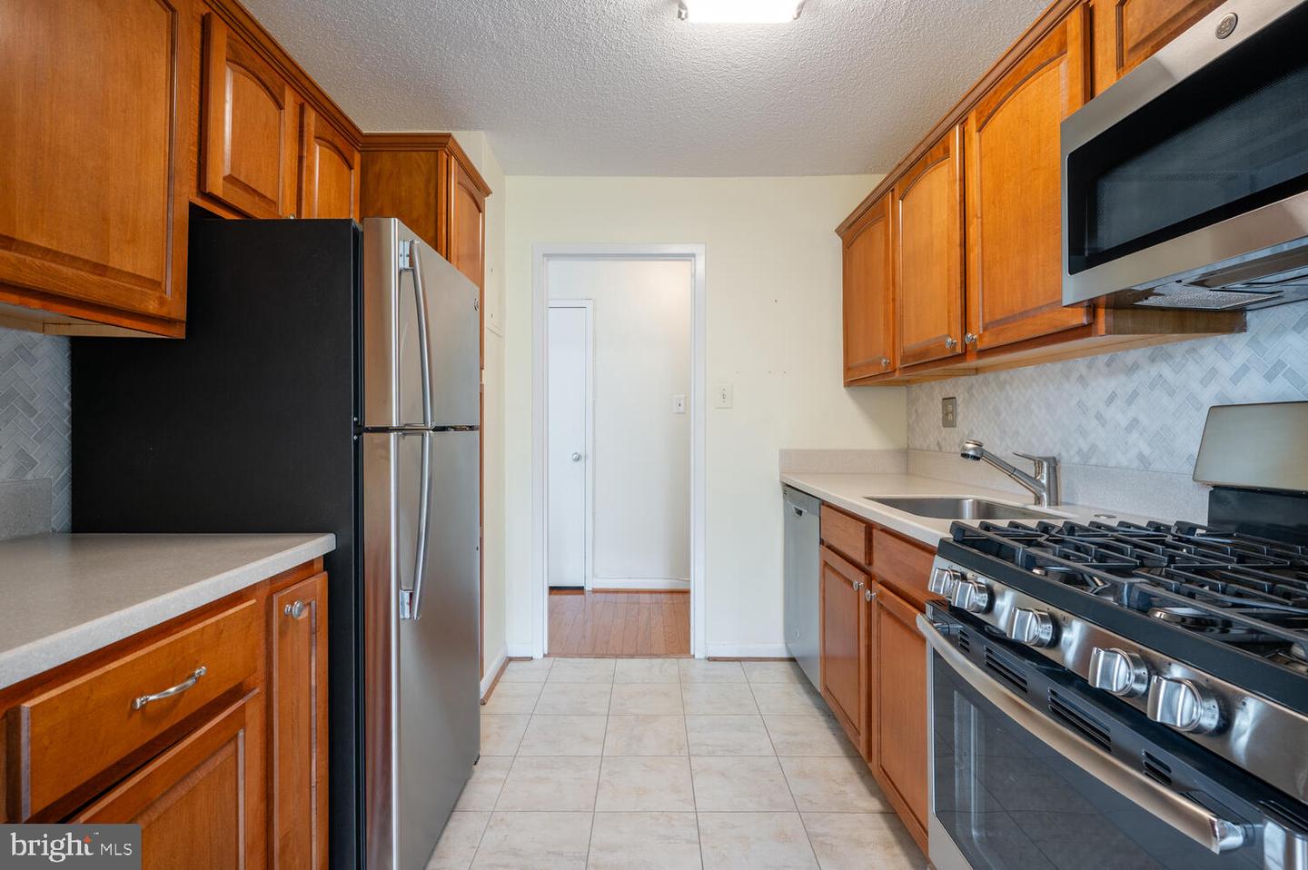 2500 N VAN DORN ST #628, ALEXANDRIA, Virginia 22302, 3 Bedrooms Bedrooms, ,2 BathroomsBathrooms,Residential,For sale,2500 N VAN DORN ST #628,VAAX2046428 MLS # VAAX2046428