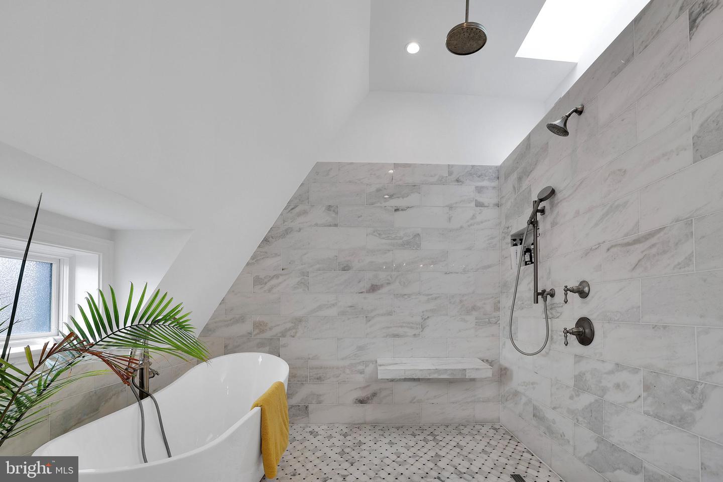 1823 KALORAMA RD NW, WASHINGTON, District Of Columbia 20009, 8 Bedrooms Bedrooms, ,8 BathroomsBathrooms,Residential,For sale,1823 KALORAMA RD NW,DCDC2205312 MLS # DCDC2205312