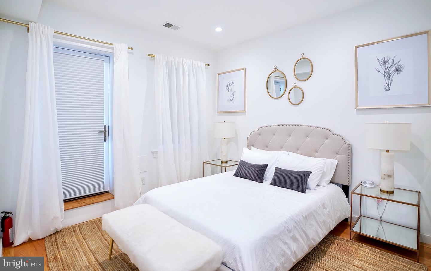 1823 KALORAMA RD NW, WASHINGTON, District Of Columbia 20009, 8 Bedrooms Bedrooms, ,8 BathroomsBathrooms,Residential,For sale,1823 KALORAMA RD NW,DCDC2205312 MLS # DCDC2205312