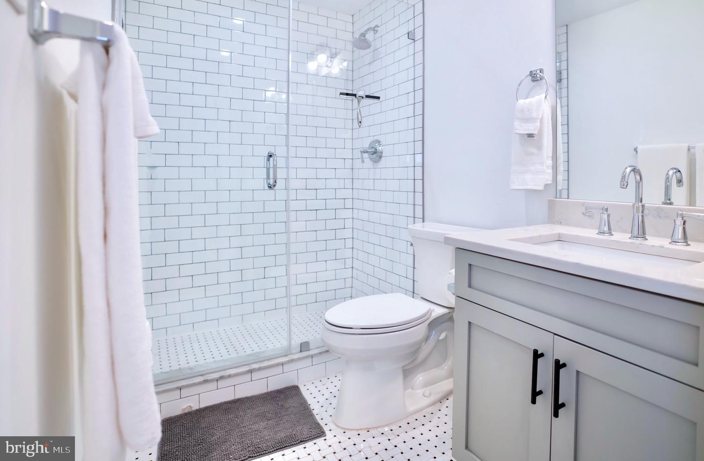 1823 KALORAMA RD NW, WASHINGTON, District Of Columbia 20009, 8 Bedrooms Bedrooms, ,8 BathroomsBathrooms,Residential,For sale,1823 KALORAMA RD NW,DCDC2205312 MLS # DCDC2205312