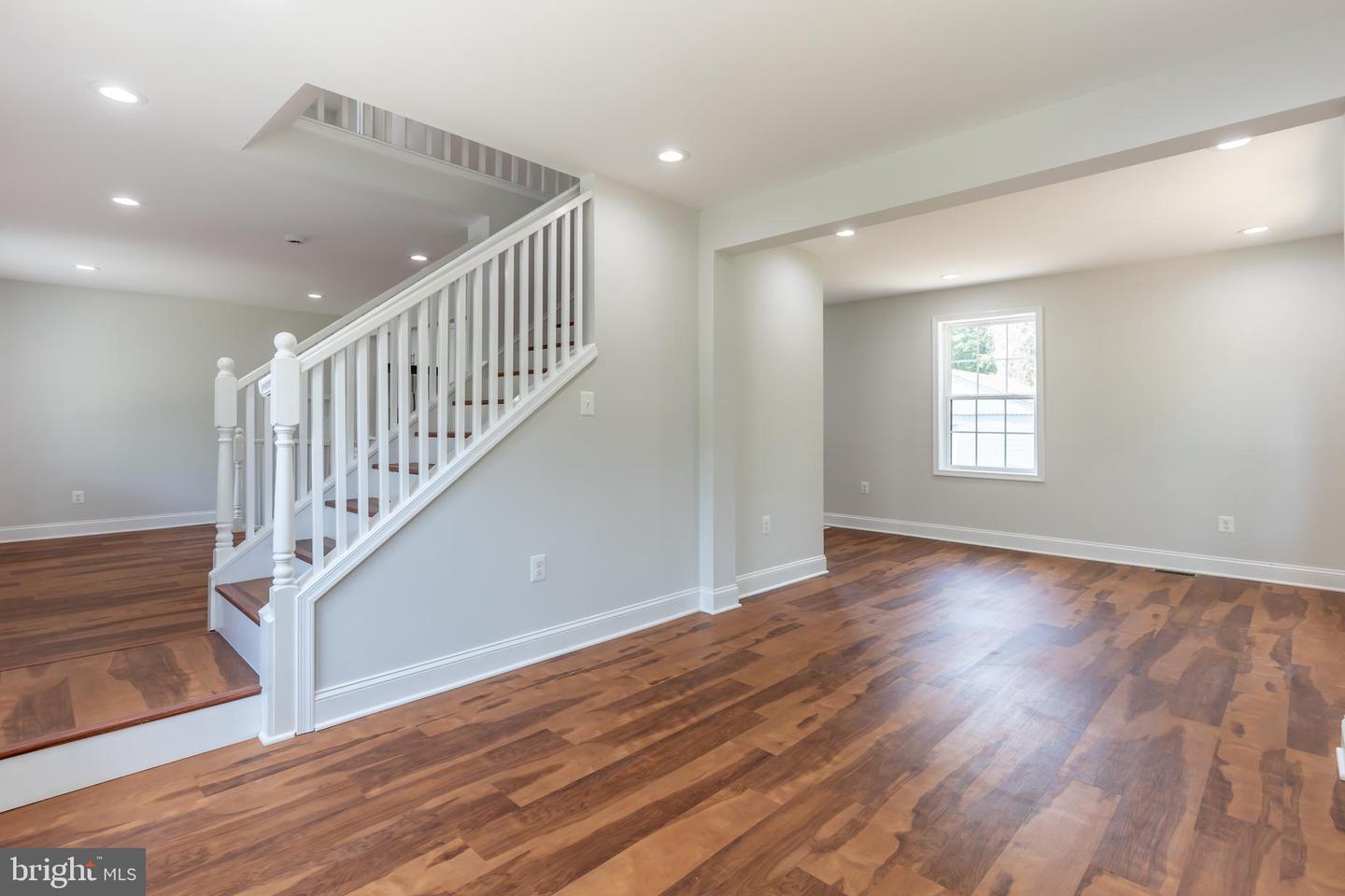 8308 FRYE RD, ALEXANDRIA, Virginia 22309, 3 Bedrooms Bedrooms, ,3 BathroomsBathrooms,Residential,For sale,8308 FRYE RD,VAFX2246962 MLS # VAFX2246962