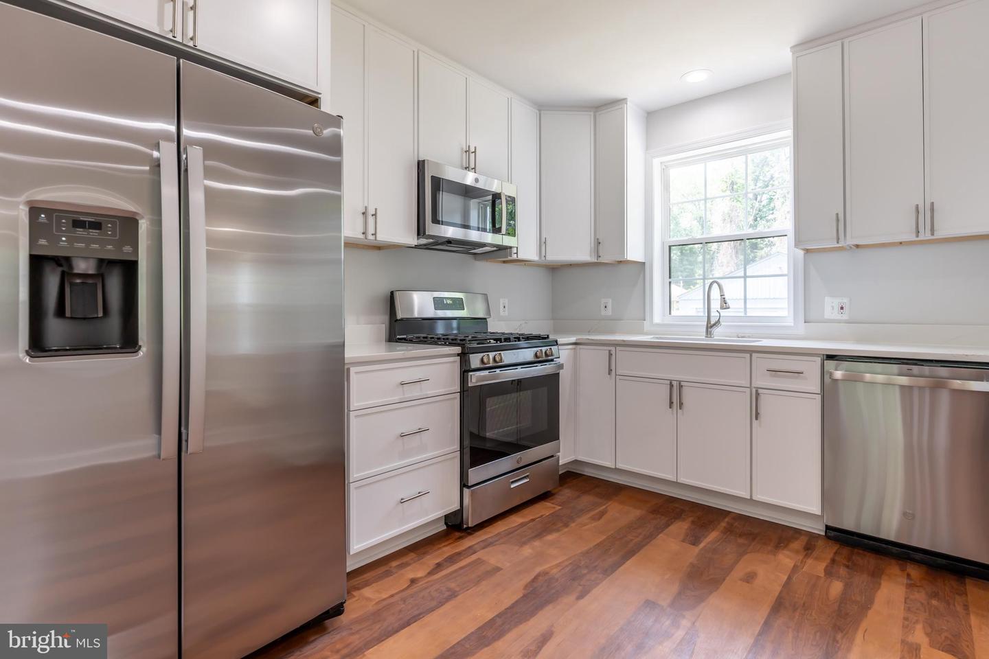 8308 FRYE RD, ALEXANDRIA, Virginia 22309, 3 Bedrooms Bedrooms, ,3 BathroomsBathrooms,Residential,For sale,8308 FRYE RD,VAFX2246962 MLS # VAFX2246962