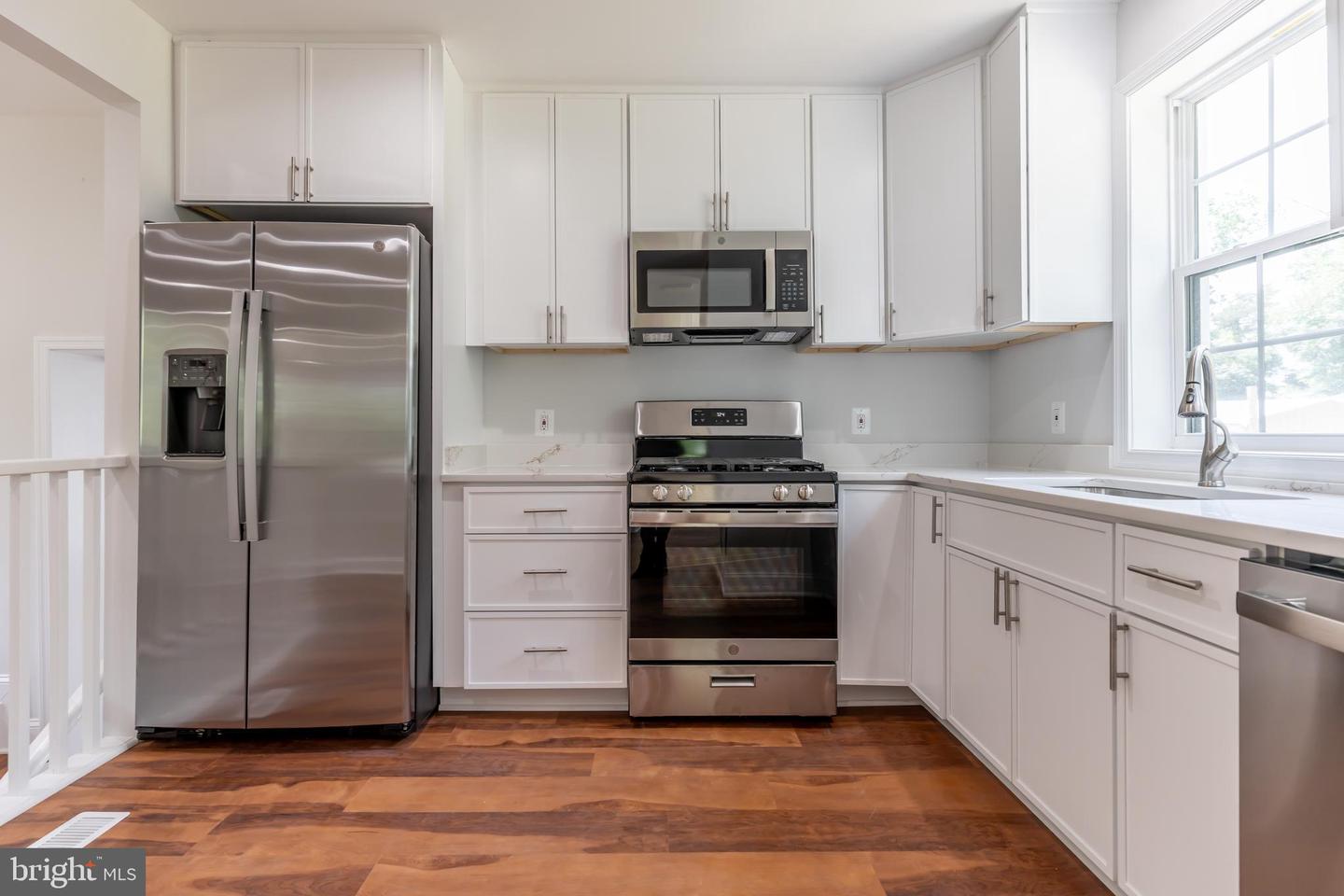 8308 FRYE RD, ALEXANDRIA, Virginia 22309, 3 Bedrooms Bedrooms, ,3 BathroomsBathrooms,Residential,For sale,8308 FRYE RD,VAFX2246962 MLS # VAFX2246962