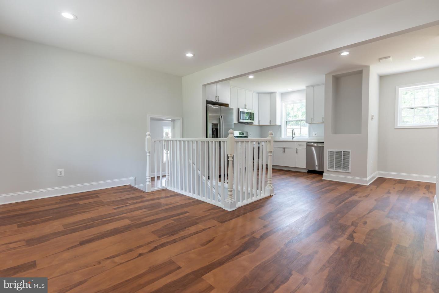 8308 FRYE RD, ALEXANDRIA, Virginia 22309, 3 Bedrooms Bedrooms, ,3 BathroomsBathrooms,Residential,For sale,8308 FRYE RD,VAFX2246962 MLS # VAFX2246962
