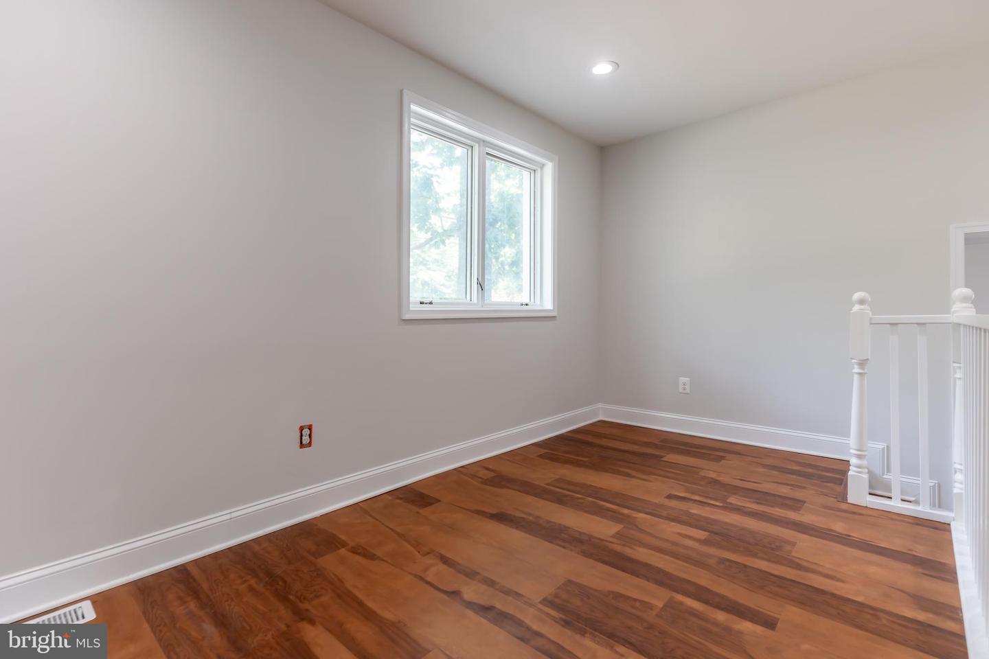 8308 FRYE RD, ALEXANDRIA, Virginia 22309, 3 Bedrooms Bedrooms, ,3 BathroomsBathrooms,Residential,For sale,8308 FRYE RD,VAFX2246962 MLS # VAFX2246962