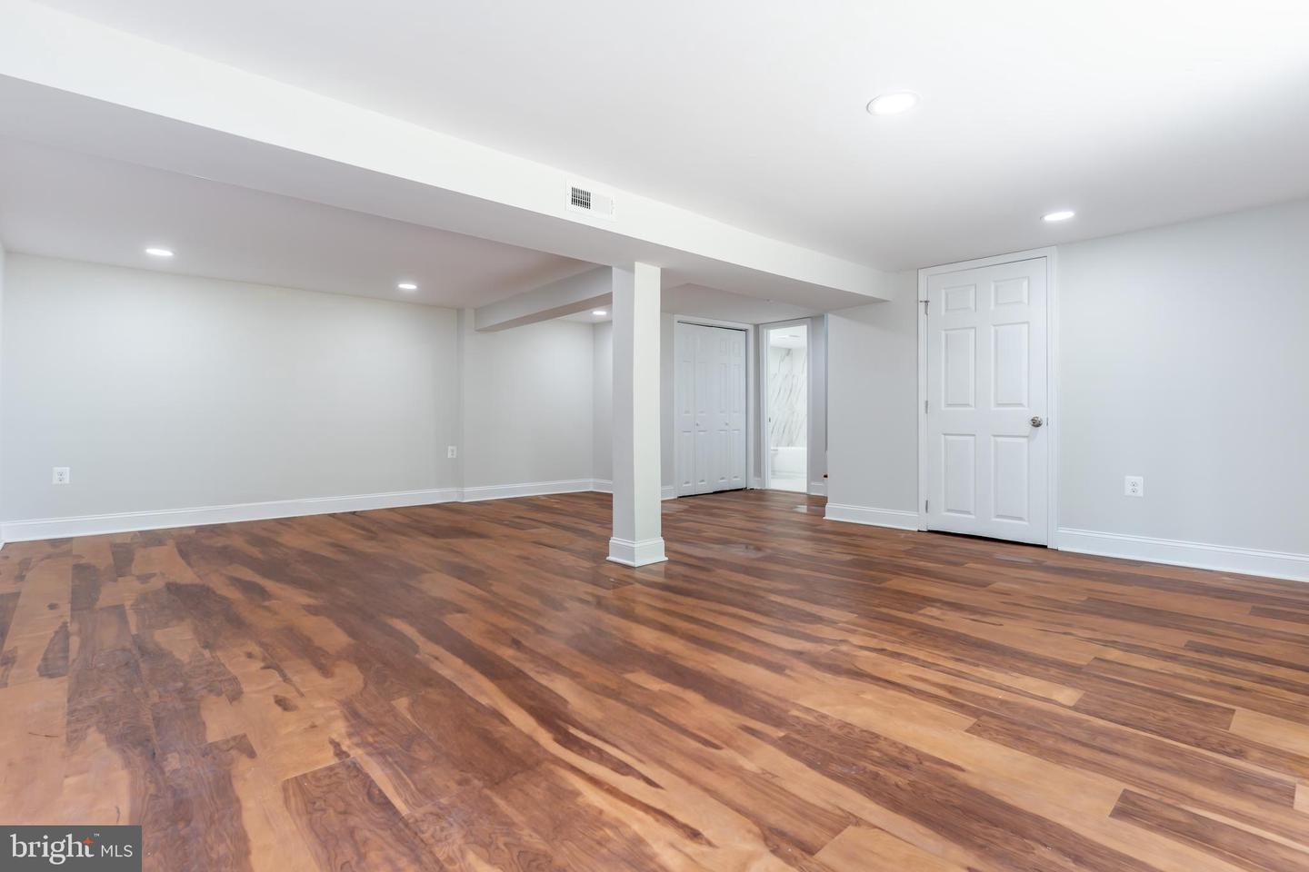 8308 FRYE RD, ALEXANDRIA, Virginia 22309, 3 Bedrooms Bedrooms, ,3 BathroomsBathrooms,Residential,For sale,8308 FRYE RD,VAFX2246962 MLS # VAFX2246962