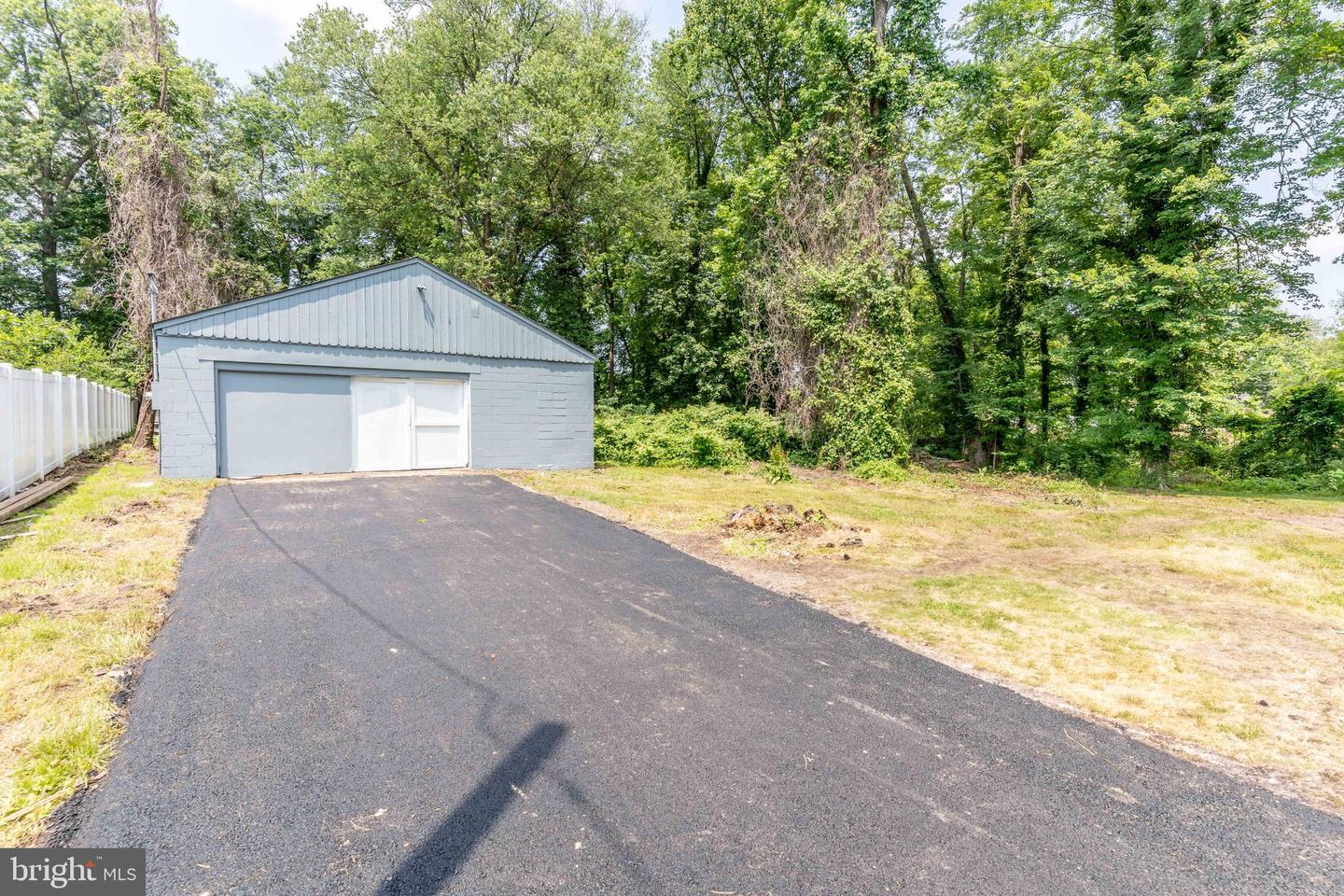 8308 FRYE RD, ALEXANDRIA, Virginia 22309, 3 Bedrooms Bedrooms, ,3 BathroomsBathrooms,Residential,For sale,8308 FRYE RD,VAFX2246962 MLS # VAFX2246962