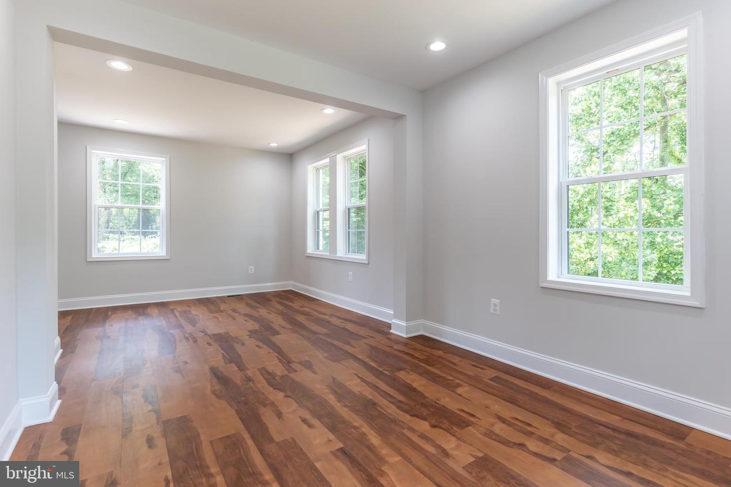 8308 FRYE RD, ALEXANDRIA, Virginia 22309, 3 Bedrooms Bedrooms, ,3 BathroomsBathrooms,Residential,For sale,8308 FRYE RD,VAFX2246962 MLS # VAFX2246962