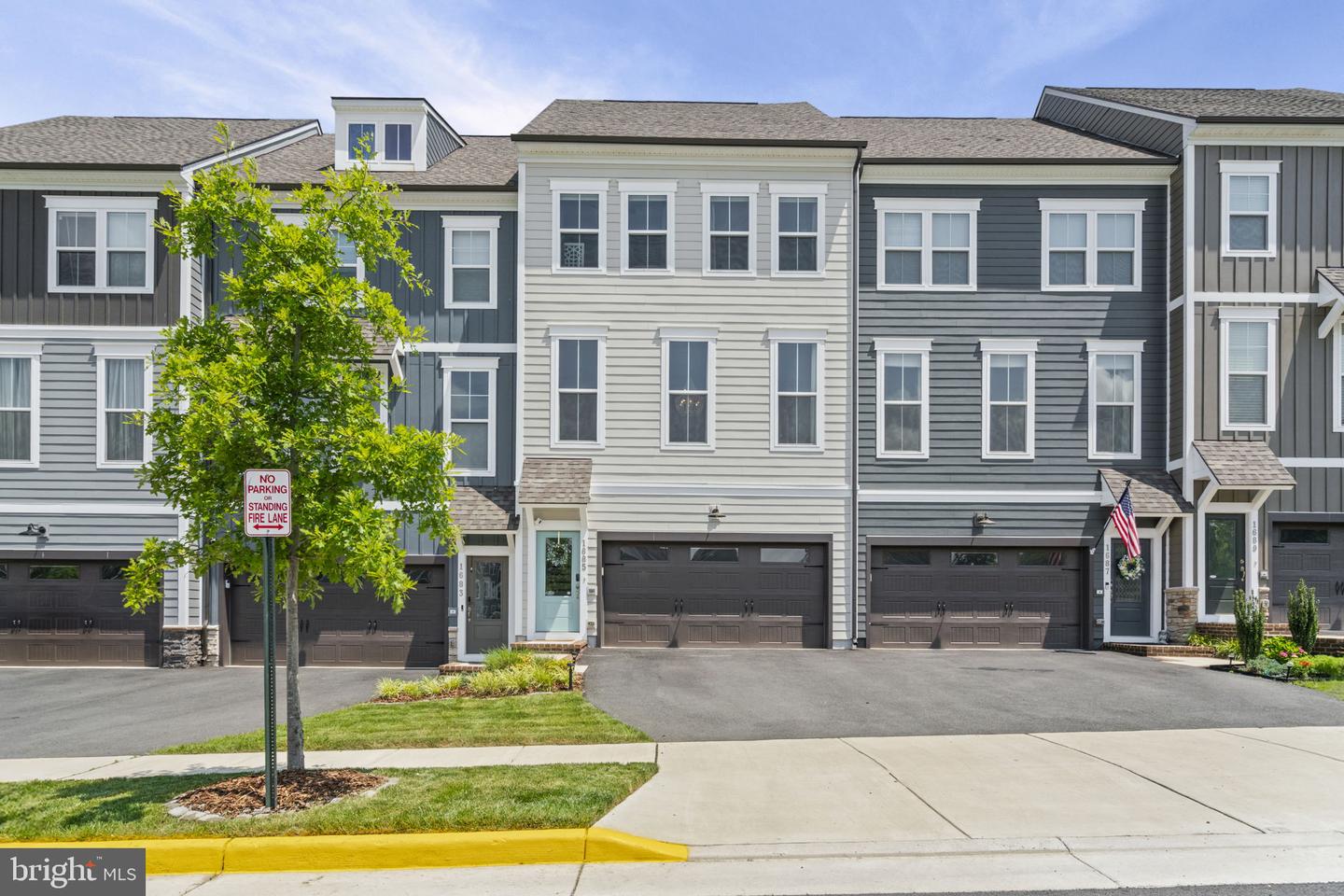 1685 ASPEN POPLAR RD, DUMFRIES, Virginia 22026, 4 Bedrooms Bedrooms, ,4 BathroomsBathrooms,Residential,For sale,1685 ASPEN POPLAR RD,VAPW2096846 MLS # VAPW2096846
