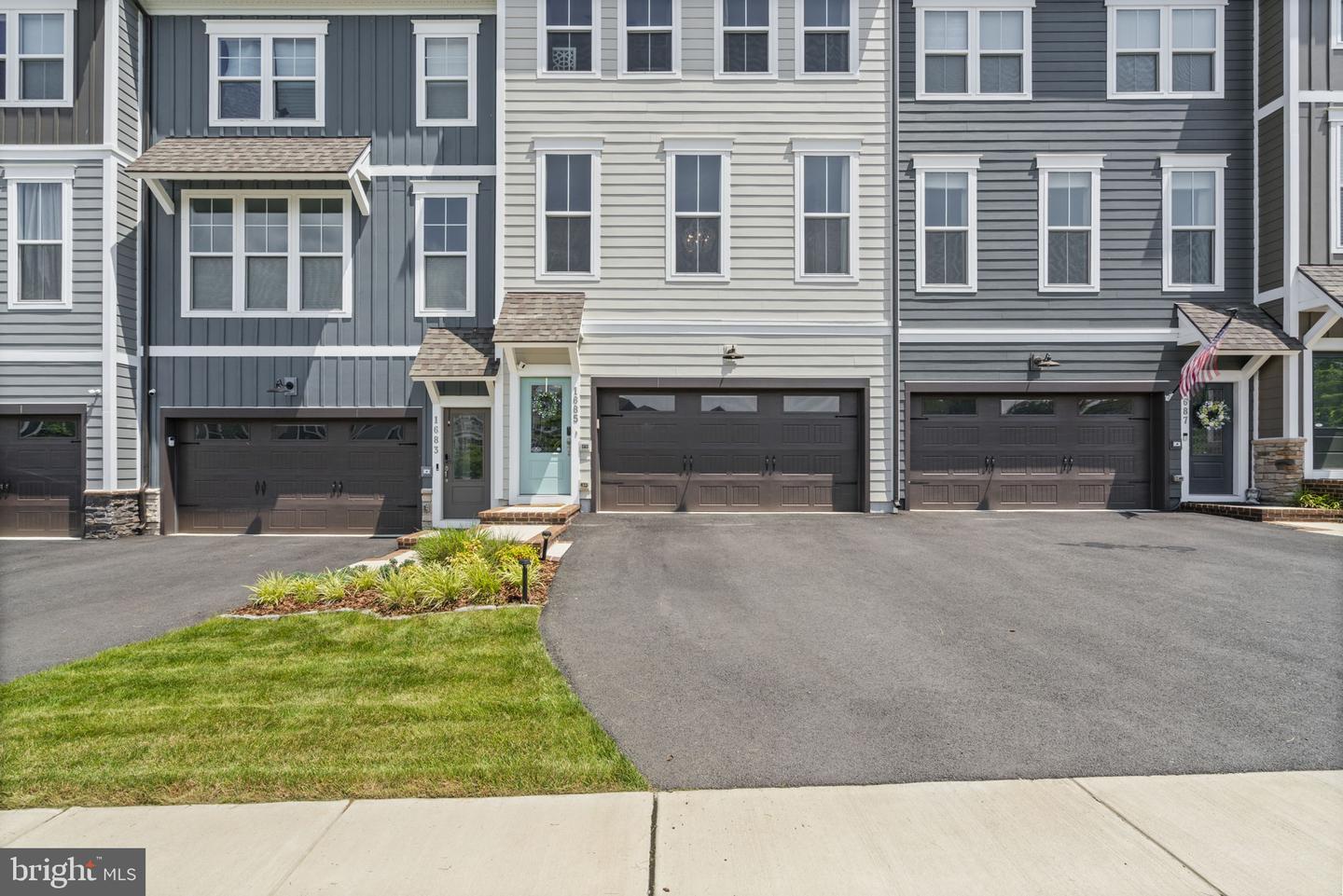 1685 ASPEN POPLAR RD, DUMFRIES, Virginia 22026, 4 Bedrooms Bedrooms, ,4 BathroomsBathrooms,Residential,For sale,1685 ASPEN POPLAR RD,VAPW2096846 MLS # VAPW2096846