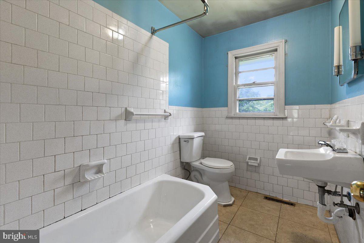4970 RIDGE RD, SPOTSYLVANIA, Virginia 22551, 2 Bedrooms Bedrooms, ,1 BathroomBathrooms,Residential,For sale,4970 RIDGE RD,VASP2033884 MLS # VASP2033884