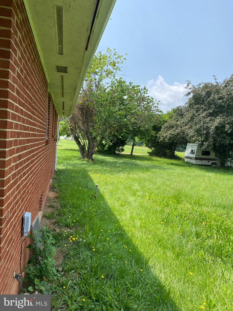 4970 RIDGE RD, SPOTSYLVANIA, Virginia 22551, 2 Bedrooms Bedrooms, ,1 BathroomBathrooms,Residential,For sale,4970 RIDGE RD,VASP2033884 MLS # VASP2033884