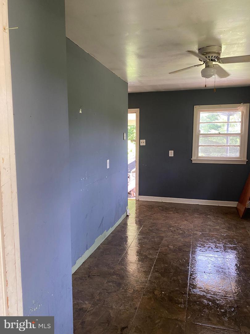 4970 RIDGE RD, SPOTSYLVANIA, Virginia 22551, 2 Bedrooms Bedrooms, ,1 BathroomBathrooms,Residential,For sale,4970 RIDGE RD,VASP2033884 MLS # VASP2033884