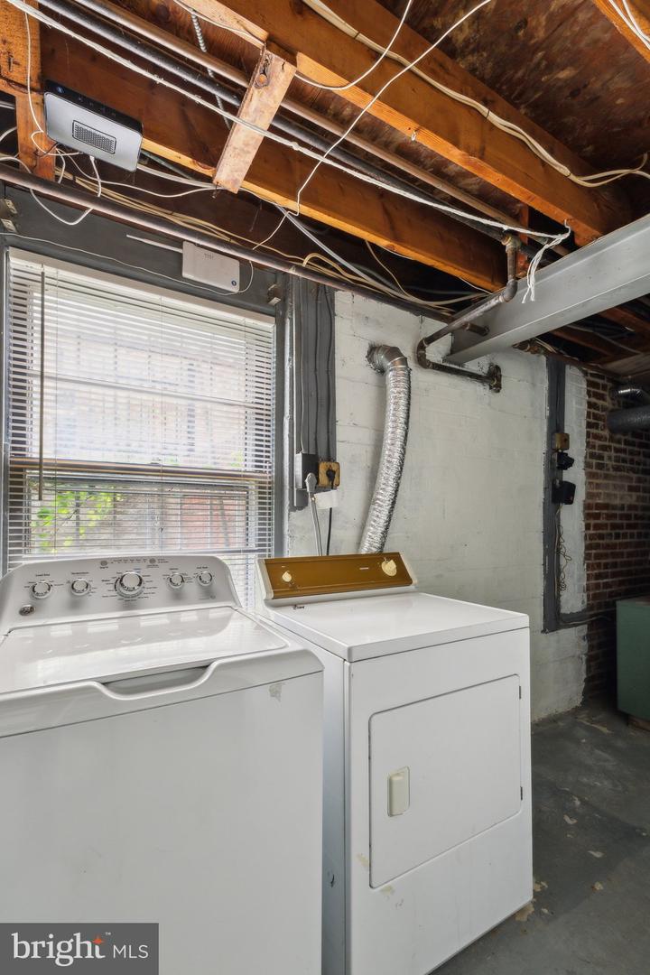 3541 HIGHWOOD DR SE, WASHINGTON, District Of Columbia 20020, 4 Bedrooms Bedrooms, ,2 BathroomsBathrooms,Residential,For sale,3541 HIGHWOOD DR SE,DCDC2205332 MLS # DCDC2205332