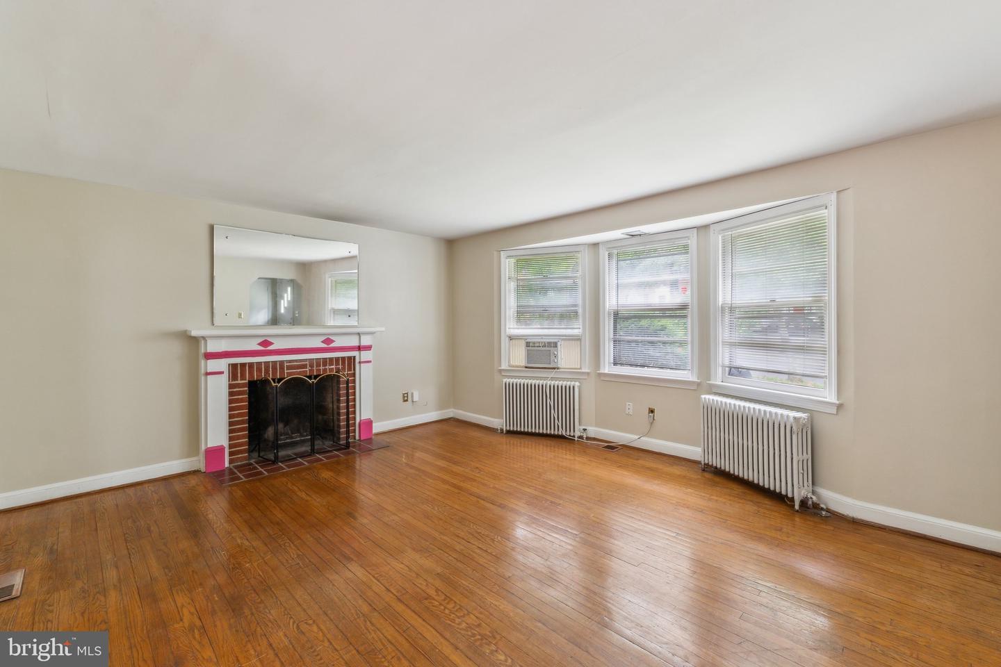 3541 HIGHWOOD DR SE, WASHINGTON, District Of Columbia 20020, 4 Bedrooms Bedrooms, ,2 BathroomsBathrooms,Residential,For sale,3541 HIGHWOOD DR SE,DCDC2205332 MLS # DCDC2205332