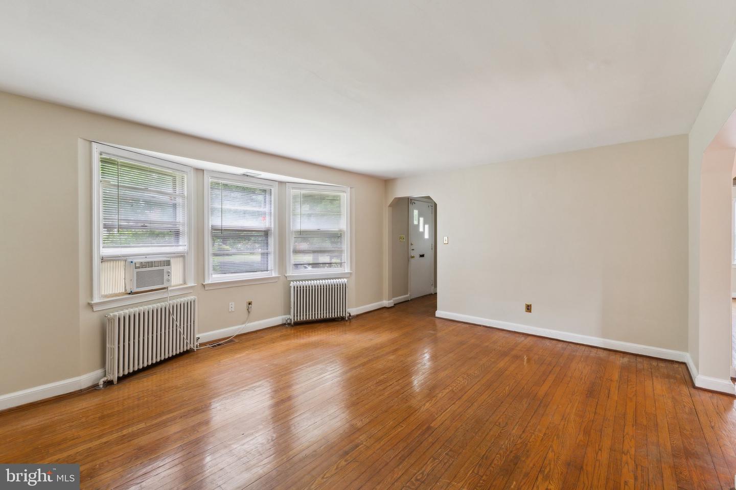 3541 HIGHWOOD DR SE, WASHINGTON, District Of Columbia 20020, 4 Bedrooms Bedrooms, ,2 BathroomsBathrooms,Residential,For sale,3541 HIGHWOOD DR SE,DCDC2205332 MLS # DCDC2205332