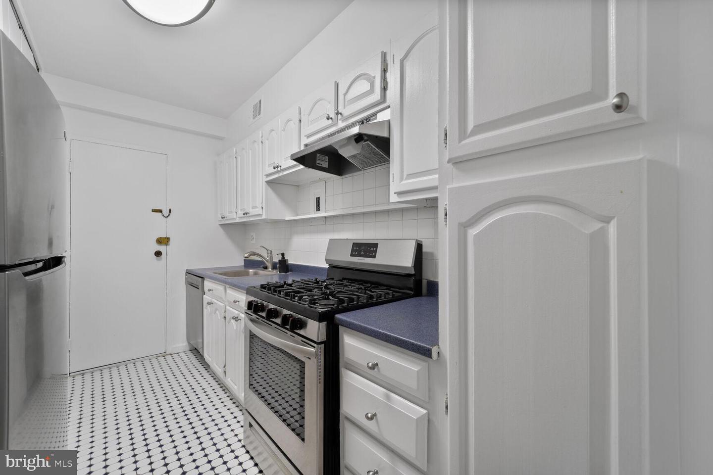 4201 CATHEDRAL AVE NW #303E, WASHINGTON, District Of Columbia 20016, 1 Bedroom Bedrooms, ,1 BathroomBathrooms,Residential,For sale,4201 CATHEDRAL AVE NW #303E,DCDC2205340 MLS # DCDC2205340