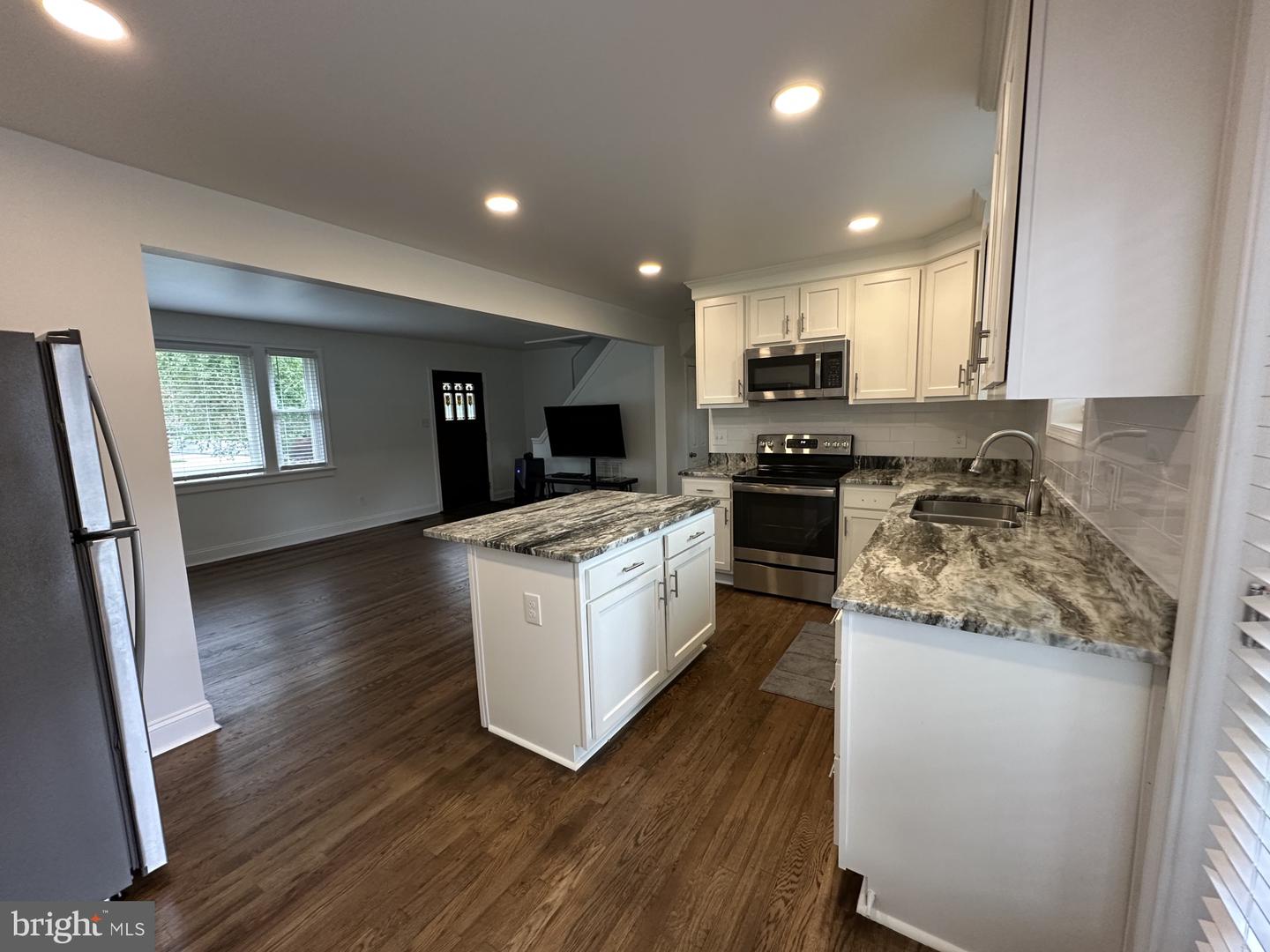 7406 PARKLINE DR, RICHMOND, Virginia 23226, 4 Bedrooms Bedrooms, ,2 BathroomsBathrooms,Residential,For sale,7406 PARKLINE DR,VAHN2000956 MLS # VAHN2000956