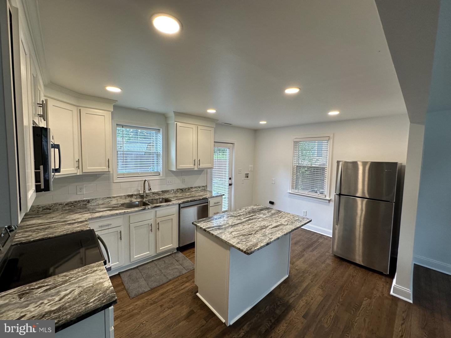 7406 PARKLINE DR, RICHMOND, Virginia 23226, 4 Bedrooms Bedrooms, ,2 BathroomsBathrooms,Residential,For sale,7406 PARKLINE DR,VAHN2000956 MLS # VAHN2000956