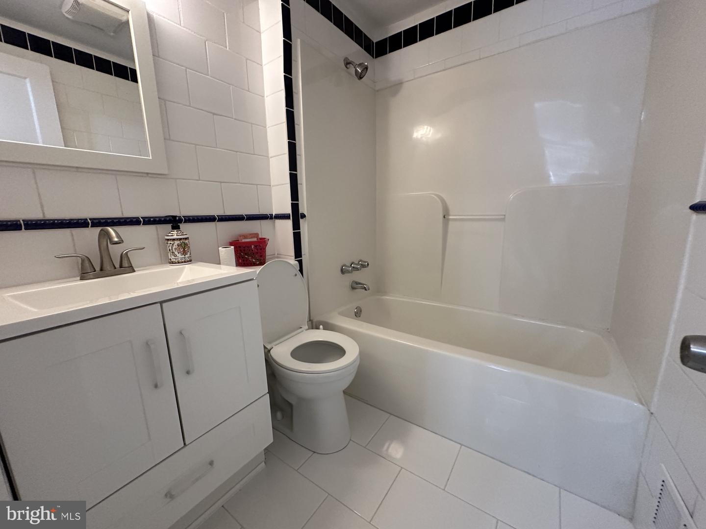 7406 PARKLINE DR, RICHMOND, Virginia 23226, 4 Bedrooms Bedrooms, ,2 BathroomsBathrooms,Residential,For sale,7406 PARKLINE DR,VAHN2000956 MLS # VAHN2000956