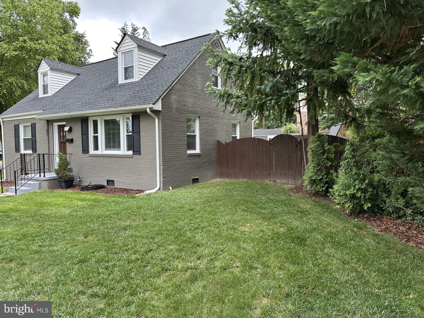 7406 PARKLINE DR, RICHMOND, Virginia 23226, 4 Bedrooms Bedrooms, ,2 BathroomsBathrooms,Residential,For sale,7406 PARKLINE DR,VAHN2000956 MLS # VAHN2000956