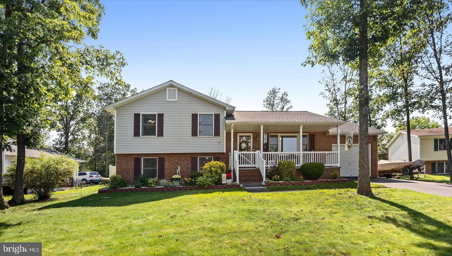103 BELL HAVEN CIR, STEPHENS CITY, Virginia 22655, 3 Bedrooms Bedrooms, ,2 BathroomsBathrooms,Residential,For sale,103 BELL HAVEN CIR,VAFV2034820 MLS # VAFV2034820