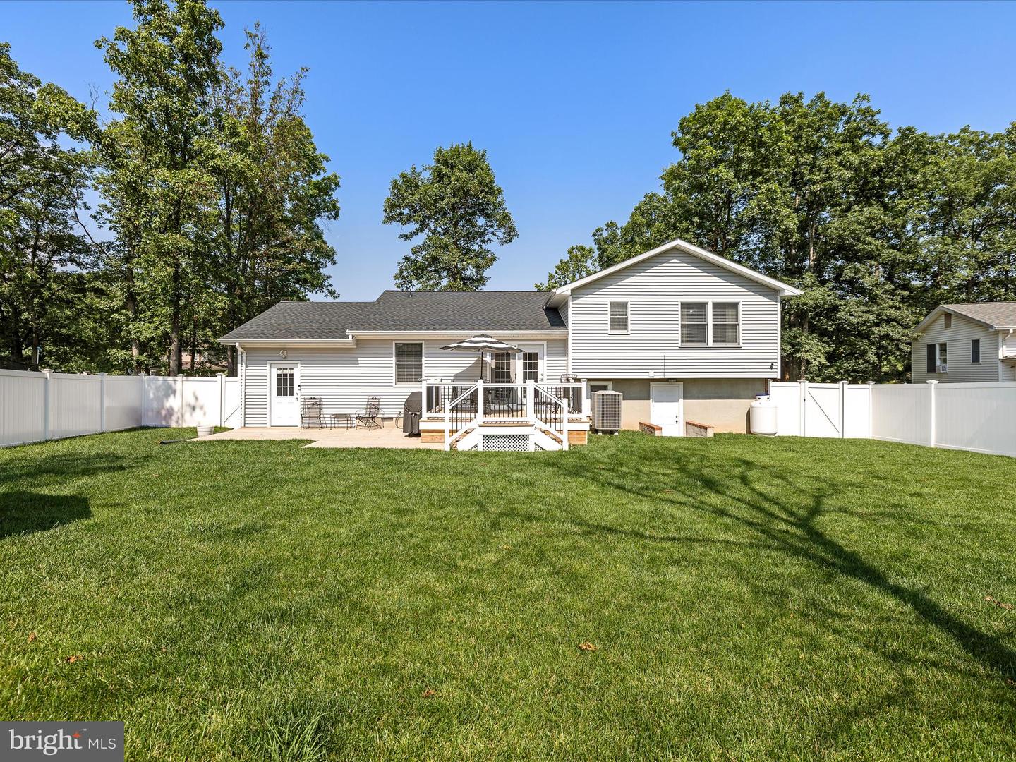 103 BELL HAVEN CIR, STEPHENS CITY, Virginia 22655, 3 Bedrooms Bedrooms, ,2 BathroomsBathrooms,Residential,For sale,103 BELL HAVEN CIR,VAFV2034820 MLS # VAFV2034820