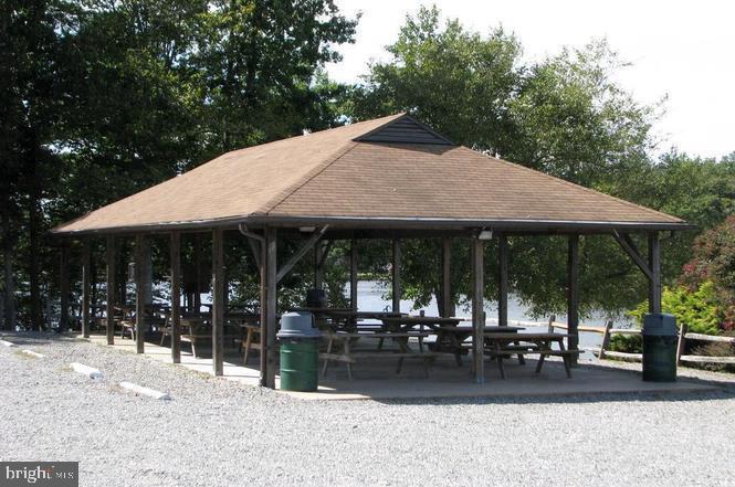 880 CAMPERS LN, RUTHER GLEN, Virginia 22546, 3 Bedrooms Bedrooms, ,3 BathroomsBathrooms,Residential,For sale,880 CAMPERS LN,VACV2008298 MLS # VACV2008298