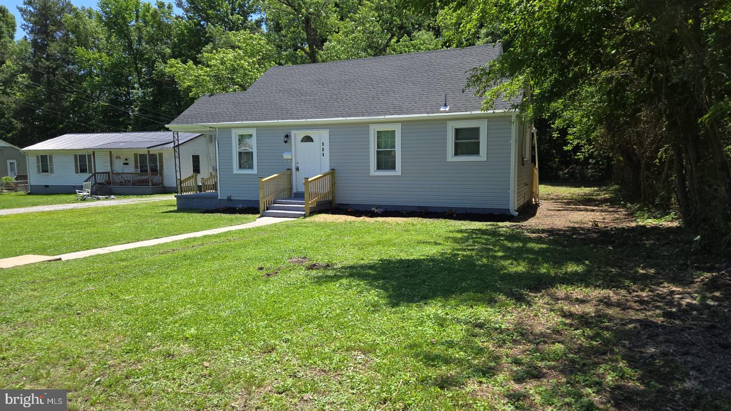501 TUNSTALL AVE, BLACKSTONE, Virginia 23824, 3 Bedrooms Bedrooms, 5 Rooms Rooms,1 BathroomBathrooms,Residential,For sale,501 TUNSTALL AVE,VANW2000058 MLS # VANW2000058