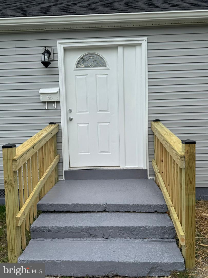 501 TUNSTALL AVE, BLACKSTONE, Virginia 23824, 3 Bedrooms Bedrooms, 5 Rooms Rooms,1 BathroomBathrooms,Residential,For sale,501 TUNSTALL AVE,VANW2000058 MLS # VANW2000058