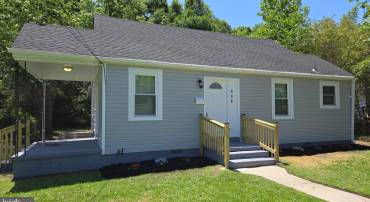 501 TUNSTALL AVE, BLACKSTONE, Virginia 23824, 3 Bedrooms Bedrooms, 5 Rooms Rooms,1 BathroomBathrooms,Residential,For sale,501 TUNSTALL AVE,VANW2000058 MLS # VANW2000058