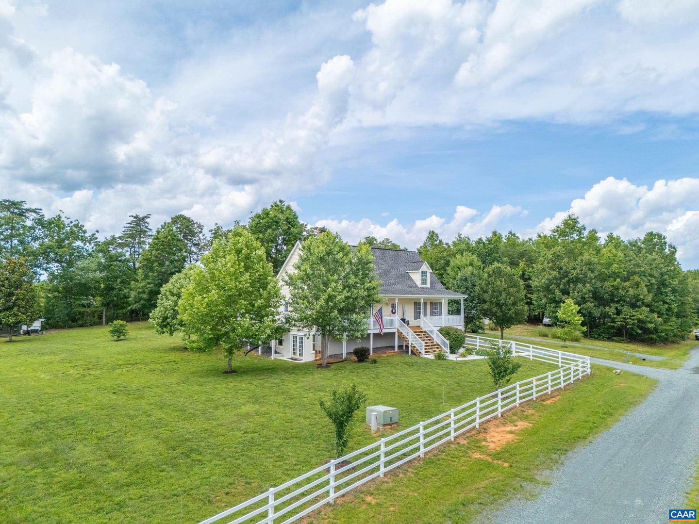 311 SHARPS CREEK DR, SCOTTSVILLE, Virginia 24590, 3 Bedrooms Bedrooms, ,2 BathroomsBathrooms,Residential,For sale,311 SHARPS CREEK DR,665651 MLS # 665651