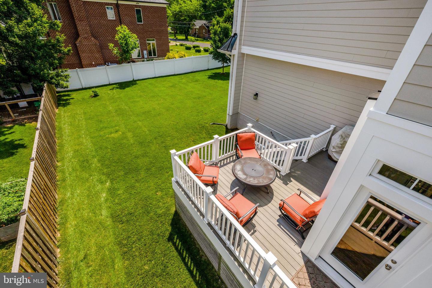 300 JADE CT NW, VIENNA, Virginia 22180, 5 Bedrooms Bedrooms, ,4 BathroomsBathrooms,Residential,For sale,300 JADE CT NW,VAFX2247198 MLS # VAFX2247198