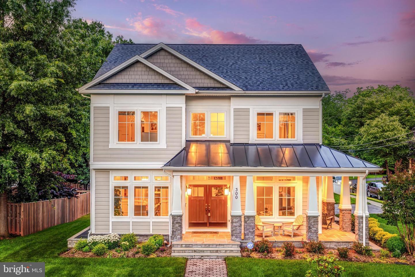 300 JADE CT NW, VIENNA, Virginia 22180, 5 Bedrooms Bedrooms, ,4 BathroomsBathrooms,Residential,For sale,300 JADE CT NW,VAFX2247198 MLS # VAFX2247198