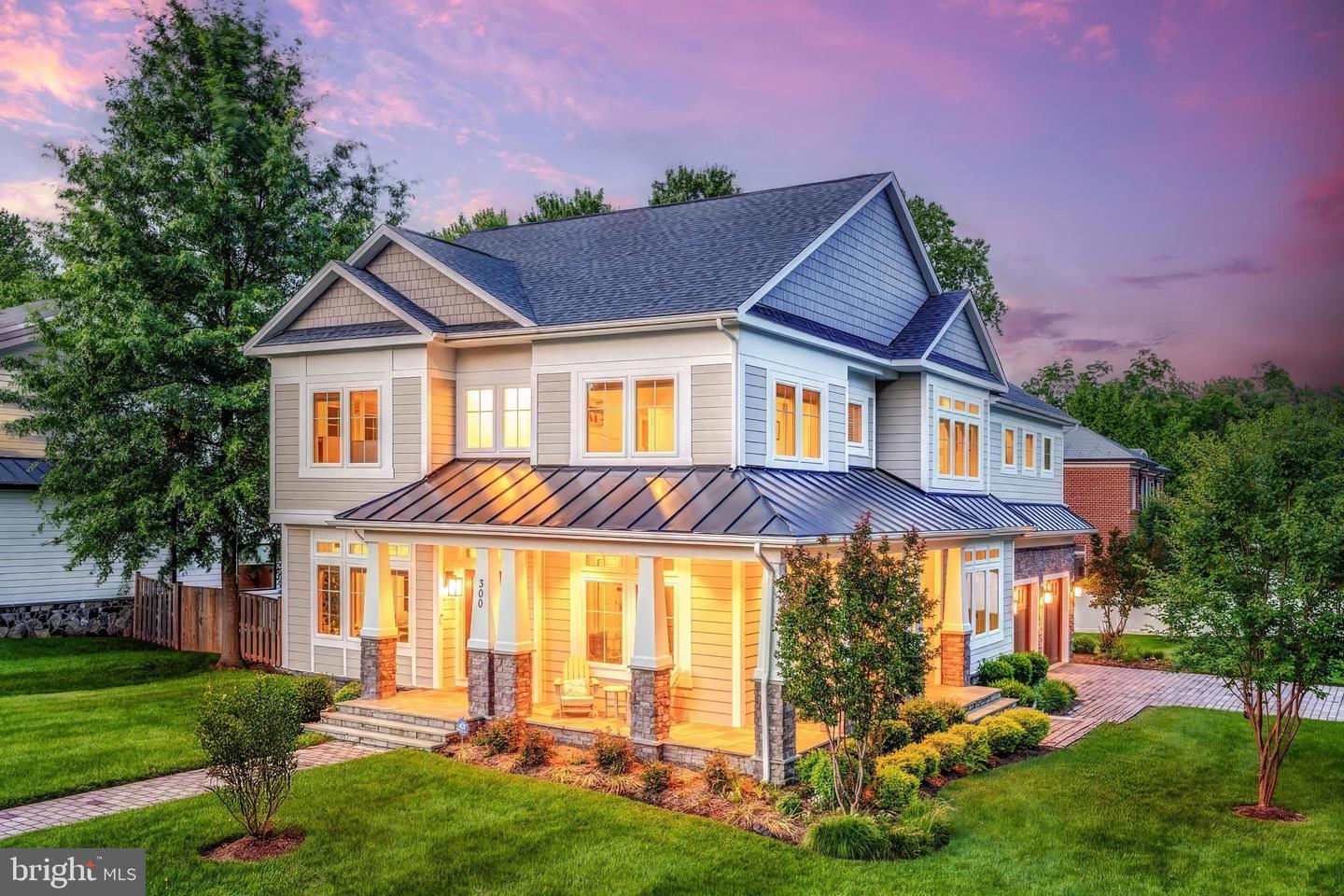 300 JADE CT NW, VIENNA, Virginia 22180, 5 Bedrooms Bedrooms, ,4 BathroomsBathrooms,Residential,For sale,300 JADE CT NW,VAFX2247198 MLS # VAFX2247198