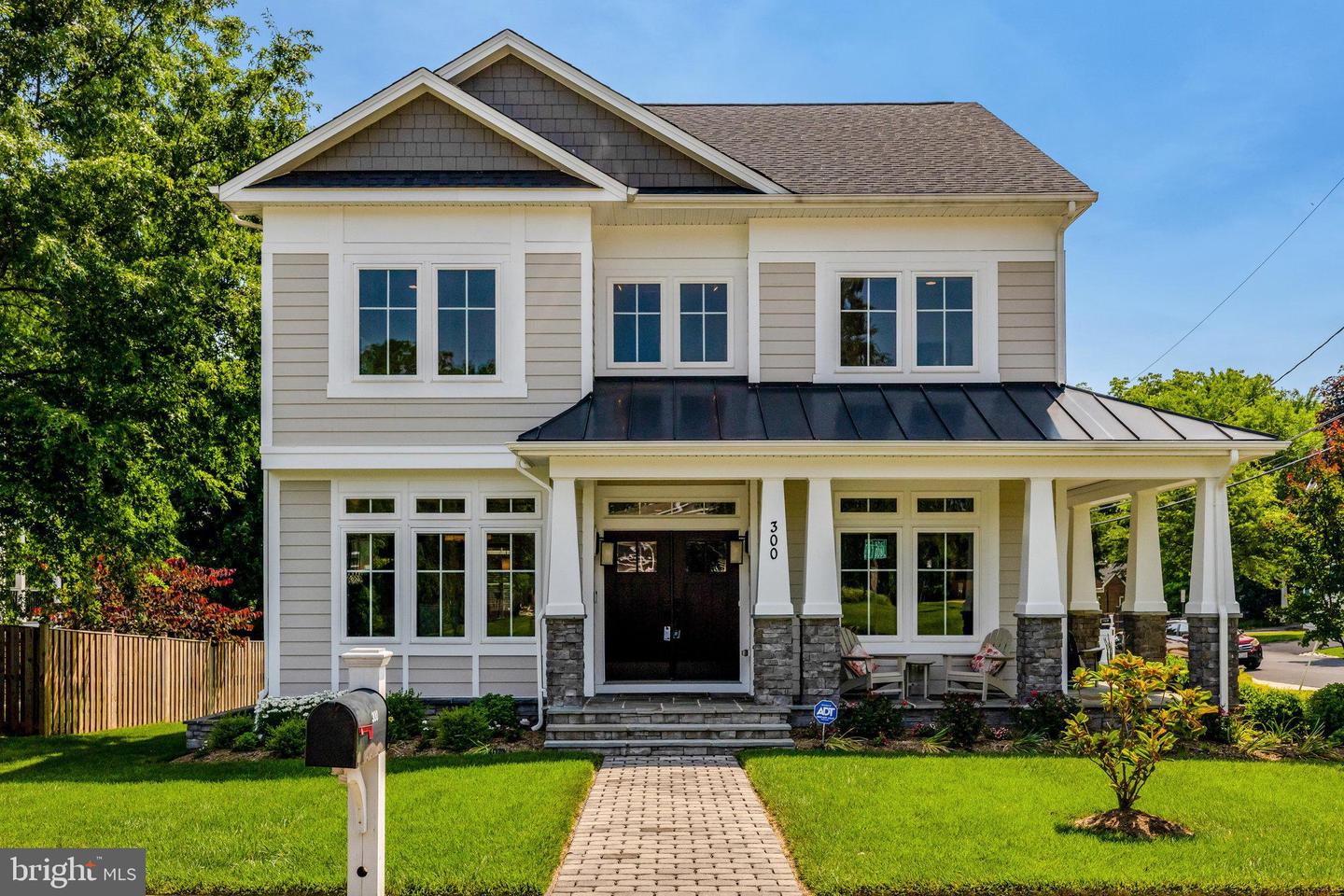 300 JADE CT NW, VIENNA, Virginia 22180, 5 Bedrooms Bedrooms, ,4 BathroomsBathrooms,Residential,For sale,300 JADE CT NW,VAFX2247198 MLS # VAFX2247198