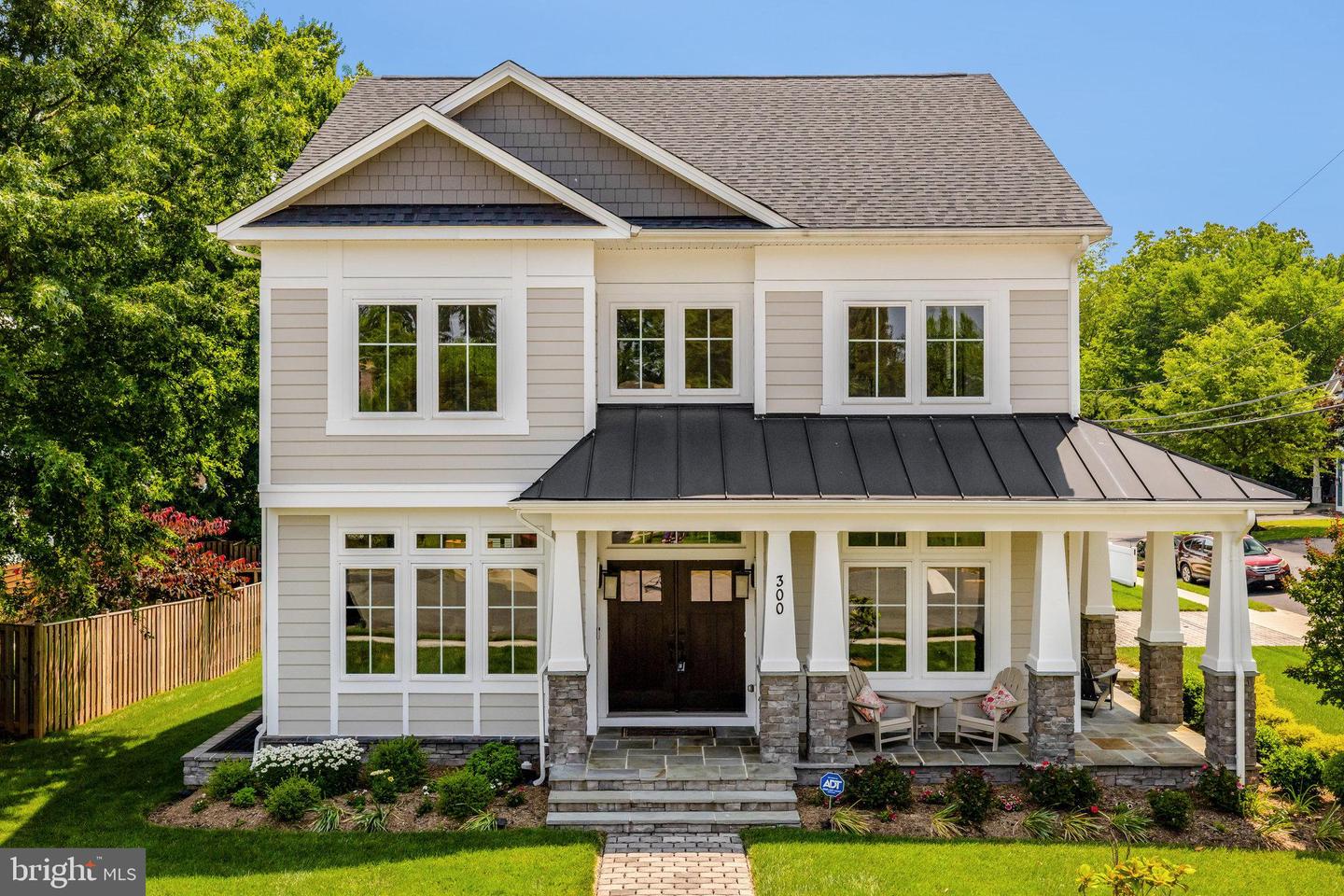 300 JADE CT NW, VIENNA, Virginia 22180, 5 Bedrooms Bedrooms, ,4 BathroomsBathrooms,Residential,For sale,300 JADE CT NW,VAFX2247198 MLS # VAFX2247198