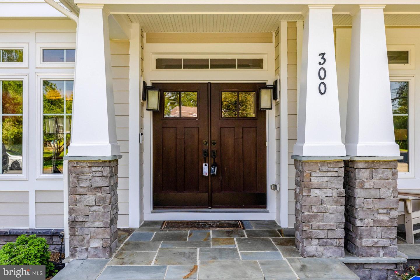 300 JADE CT NW, VIENNA, Virginia 22180, 5 Bedrooms Bedrooms, ,4 BathroomsBathrooms,Residential,For sale,300 JADE CT NW,VAFX2247198 MLS # VAFX2247198