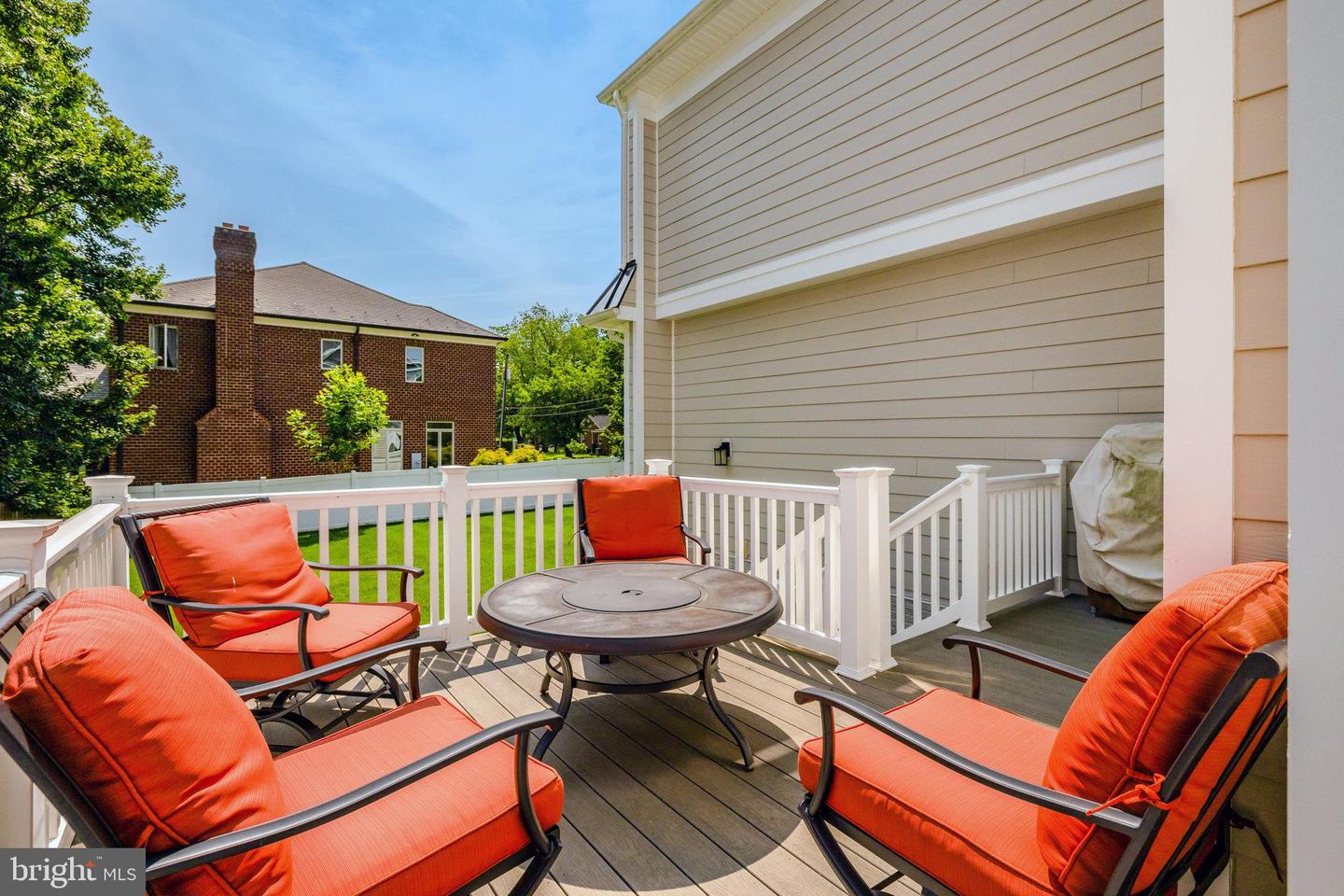 300 JADE CT NW, VIENNA, Virginia 22180, 5 Bedrooms Bedrooms, ,4 BathroomsBathrooms,Residential,For sale,300 JADE CT NW,VAFX2247198 MLS # VAFX2247198