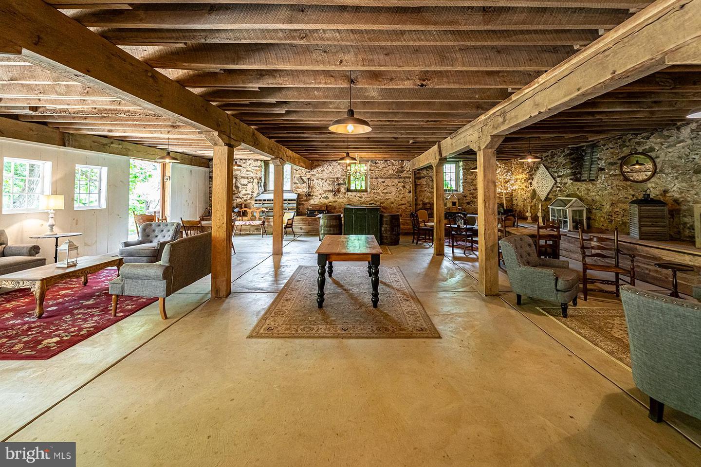 14248 MILLTOWN RD, LOVETTSVILLE, Virginia 20180, 2 Bedrooms Bedrooms, ,1 BathroomBathrooms,Residential,For sale,14248 MILLTOWN RD,VALO2099462 MLS # VALO2099462