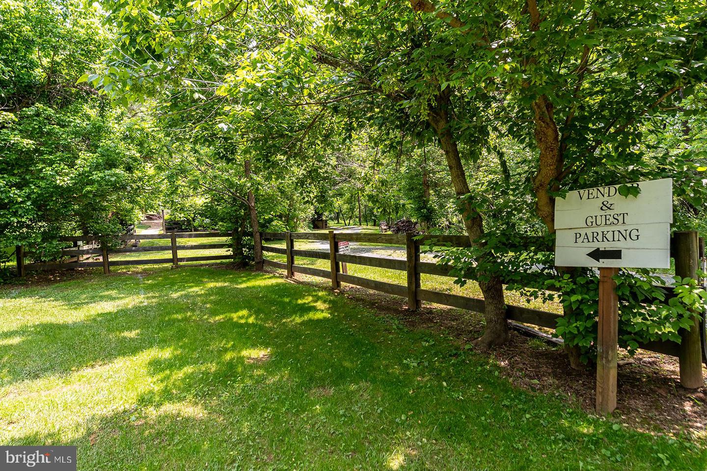 14248 MILLTOWN RD, LOVETTSVILLE, Virginia 20180, 2 Bedrooms Bedrooms, ,1 BathroomBathrooms,Residential,For sale,14248 MILLTOWN RD,VALO2099462 MLS # VALO2099462